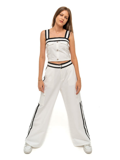 Street Casual szett: Kontrasztos crop top és bő szárú nadrág