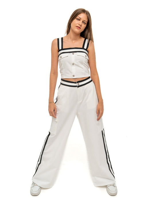 Street Casual szett: Kontrasztos crop top és bő szárú nadrág